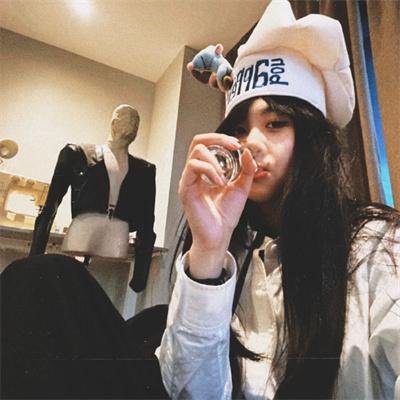 夜晚游玩生活
